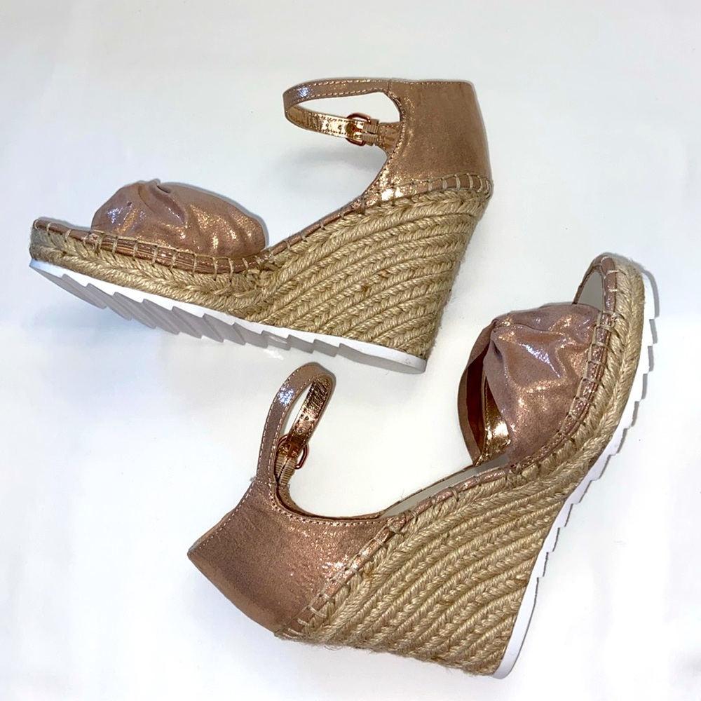 Marc Fisher rose gold espadrilles size 8